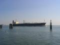 background: Hoek van Holland