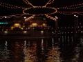 background: Shimmering Circle
