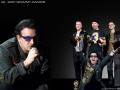 background: U2+grammy